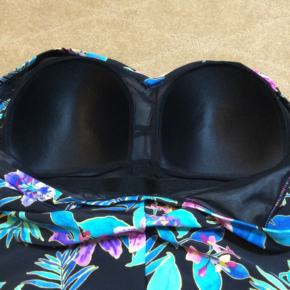 Swimsuits For All NWT Sarong-Front One-Piece Swimsuit, 16 - Picture 6 of 10